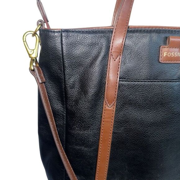 Fossil dual tone Leather Backpack - Missing one strap - Picture 7 of 12